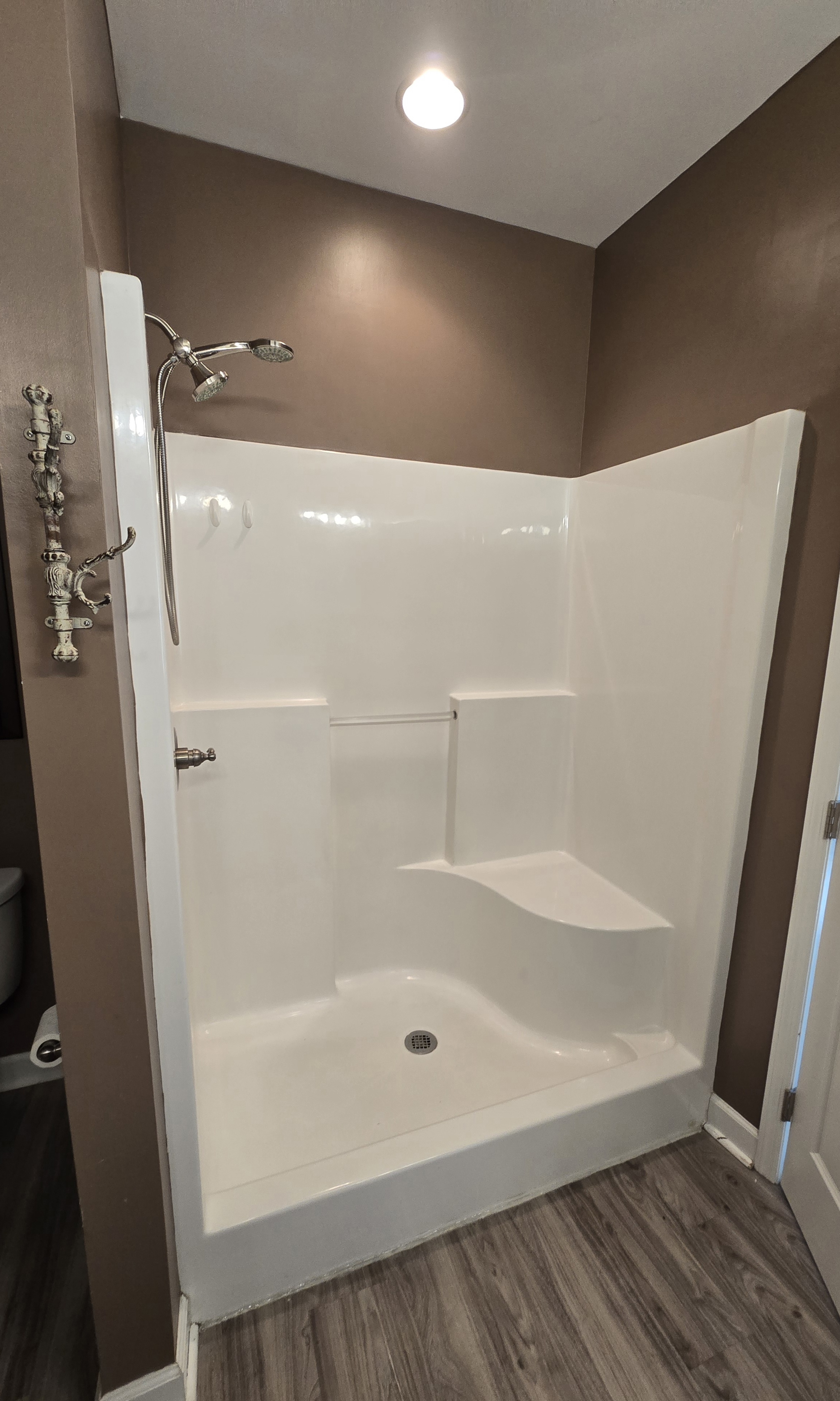Bathroom 4 fiberglass shower before renovation