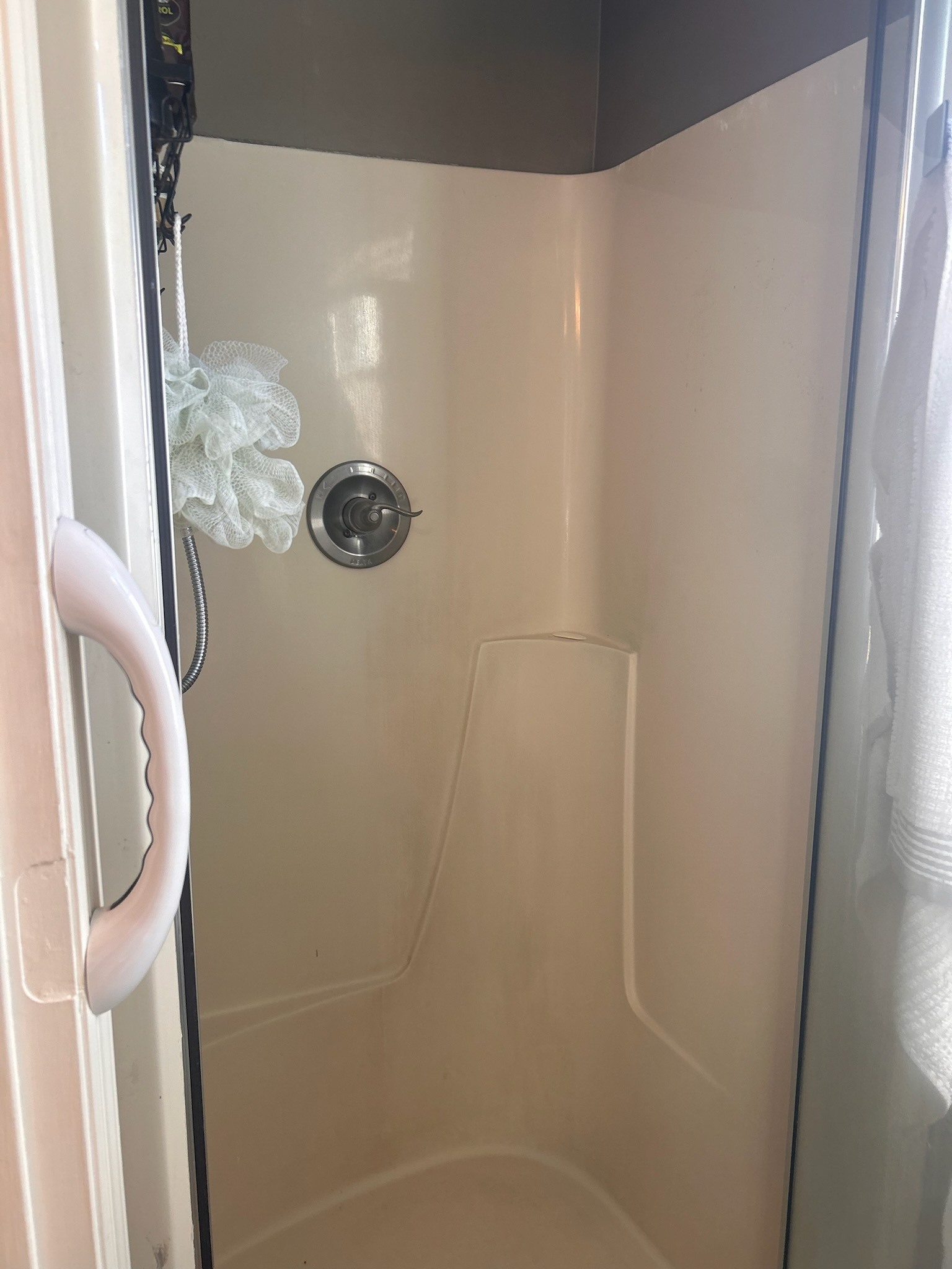 Bathroom 1 before renovation